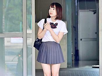 【女子校生】幼いフェイスのかわいい女子校生があまりにも男をムラムラさせる姿をしてるので歯止めがきかずデカチンぶっこんじゃった