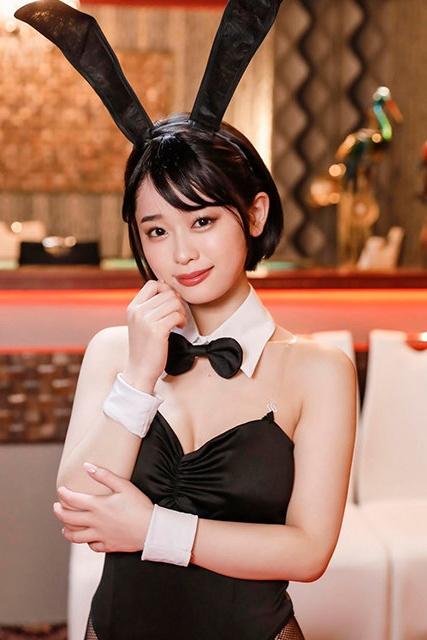 【MINAMO】艶やか肉体のJK美女が、先生におかしくなるぐらい体をイジられて、ガン突きで奥まで突かれて絶頂オーガズム