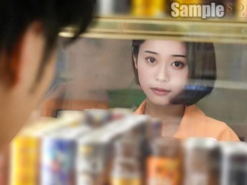 【MINAMO】豊満な人妻が若き学生と熱い口づけを交わし、寝取られの快楽に溺れて激しく貫かれ、濃密な精を注がれる！