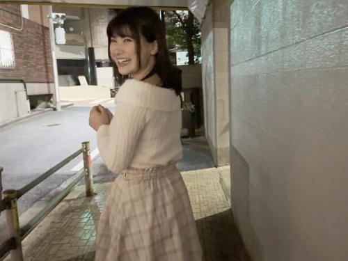 【イラマチオ】欲望剥き出しで異性の肉棒に舌を這わせ、絶頂の波に何度も打ちのめされるドMな性格の美しい人妻！