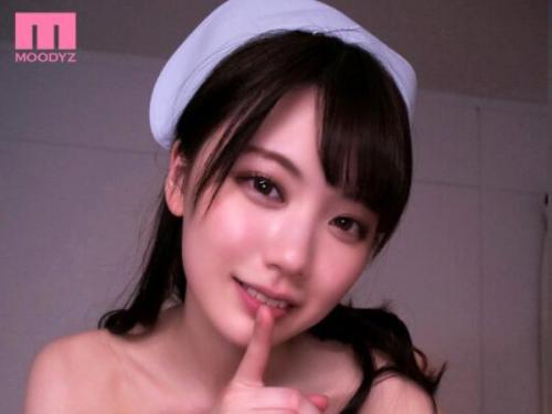 スレンダーな美人看護師が魅惑のテクニックで肉棒を刺激し、奥深くまで感じる姿がたまらなくセクシー！