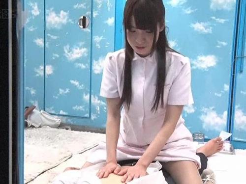 ＜MM号＞「もう我慢できない…心が震える瞬間ーーーッ」最高級の魅力を持つナースにたっぷりと注ぎ込む！＜素人女性の街角誘惑映像＞
