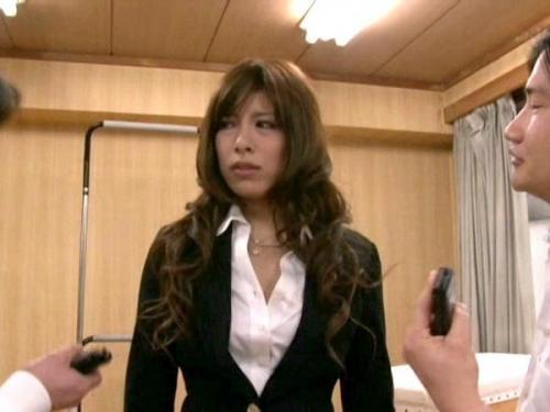 ＜藤崎クロエ＞秘密を握られた女教師が教え子の欲望に逆らえず、熱い肉棒を咥え続ける禁断の快楽！