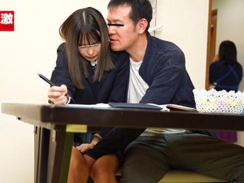 華奢な身体に絡みつく、官能的で鮮烈な体験