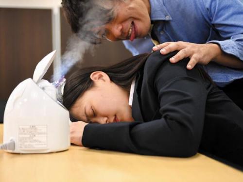 【レイプ】美肌機器の巧妙な罠に堕ちた女性…試用モニターと偽られ、意識を奪われた彼女が非道な辱めを受け、強制的に膣内射精される恐ろしい一部始終を公開！