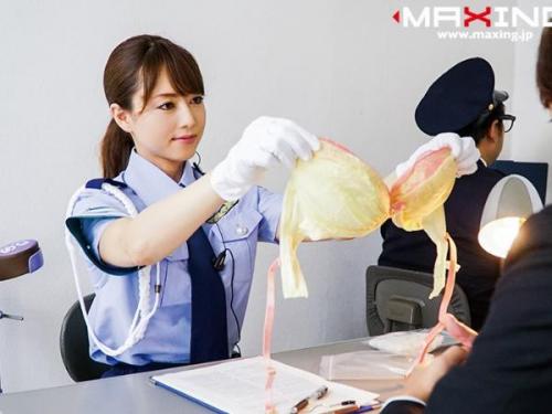 【婦警さん】街の安全を守るために毎日精力的に巡回中！魅力的な女性警察官に全身を徹底的に調べられ、欲望が抑えきれなくなる！