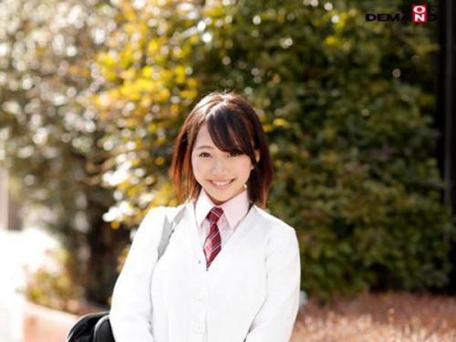 ＜ミステリアスなミラー号・初体験・女子高生リクルート♡そのまま魅惑のインタビュー＞「なんだかドキドキしちゃう♡・・触れてみてもいいよぉ」