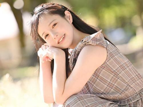 【豊満】「後背位は全て大好物♡」かつての歌姫である豊満な美女が繰り返し激しく押し込まれる情熱の夜！
