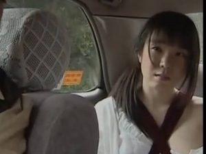 【ヘンリー塚本】どっかでぇいい不倫相手探さなくちゃああ…熟女巨乳人妻がカーセックスでナンパして寝取られる