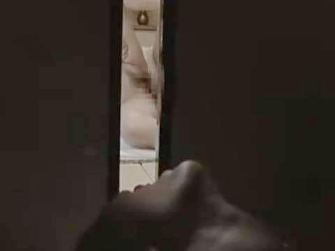 【ヘンリー塚本】私が見ている前で私の主人と接吻してみてください…自分の夫と別の熟女巨乳女のSEXを見ながら寝取られる