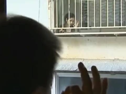 【ヘンリー塚本】お前は不倫旅行で来たのか…熟女巨乳人妻がお互いのことに気づき相手を交換して手コキ＆イラマチオで寝取られ