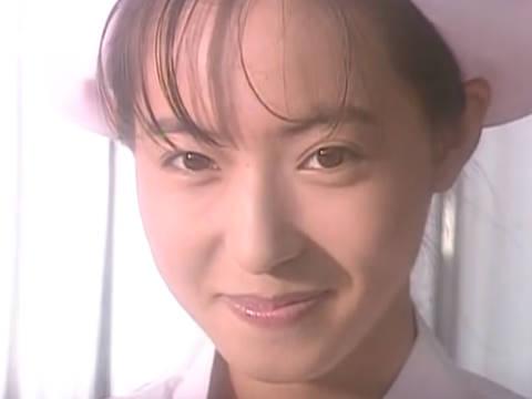 【ヘンリー塚本】看護婦で芸能人並のルックスの貧乳の美少女が性感療法で男を救っちゃう
