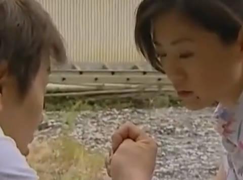 【ヘンリー塚本】これぇしばらく出来なくなるかのぅ…熟女巨乳人妻が入院中の夫の様子を心配して訪ねて来た友人に寝取られる