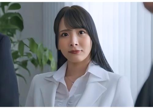 《庵ひめか》卑猥なLカップと甘いルックスの爆乳秘書は社長との不貞性交にイキ溺れる！