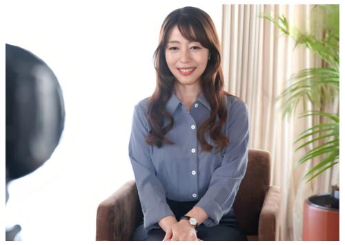 《真田まゆみ》五十路には見えないスレンダーな人妻がスケベな本性を曝け出しAV初脱ぎ！