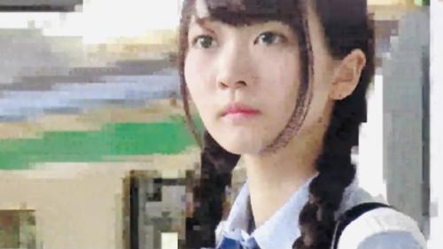 【盗撮】めちゃくちゃ可愛い可憐すぎる奇跡の美少女…電車内で美マンコ弄られて衝撃の車内お漏らししたりトイレでイマラチオ