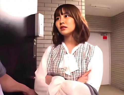 【人妻NTR】クソ生意気な隣人妻の弱みを握った僕！『中は…ダメ…』無理やり犯されながら絶頂するエロまんこに無許可中出し！