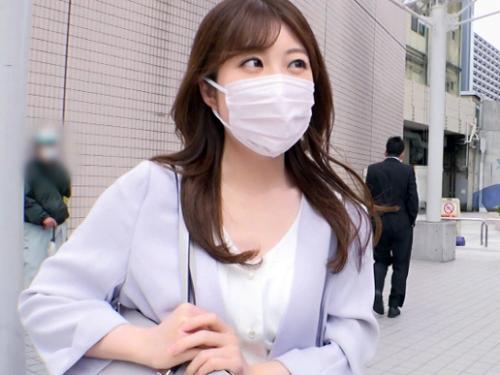 【素人×ナンパ】三十路前 ちっぱいビンビン乳首//色白美くびれプリ尻♥保険営業の美人スレンダーOL※清楚ま◯こでド淫乱交尾！