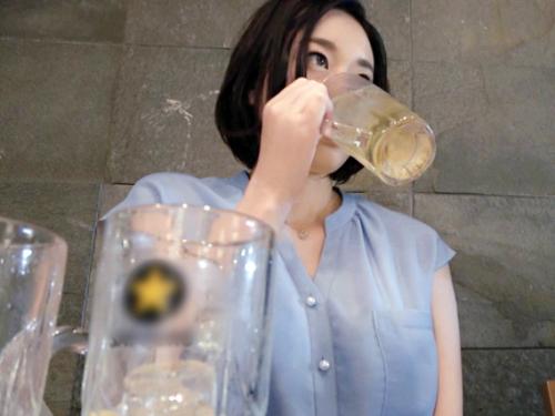 【熟女×ナンパ】三十路/色白むちデカ尻♥有楽町コリドー街の34歳バツイチ美熟OL※大量に潮吹く性欲ま◯こでド変態交尾！