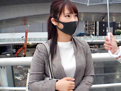 【巨乳美女×ナンパ】豊乳Eカップ//色白エロ尻♥不動 産営業の爆揺れおっぱいスー ツOL※糸引く従順ま◯こでド変態交尾！