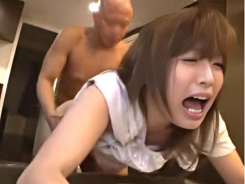 『そんなに激しくしたら…またイッちゃう…』セックスレスの奥様がAV応募❤男優に自宅突撃され即ハメに白目剥いて何度も絶頂！