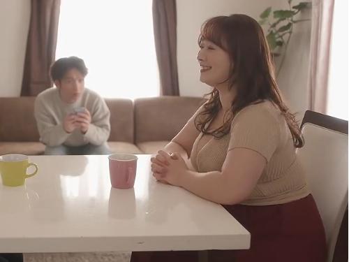妻の親友のはち切れそうな豊満ボディと爆乳に見とれる旦那…嫁が妊娠し禁欲生活強いられ我慢出来ずにソープに行ったら彼女が…