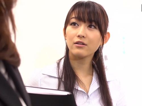 『変なことするの…ヤメて下さい…』新人女教師に教育態度の悪さ指摘された先輩教師が…キレて彼女を保健室連れ込み無理やり…
