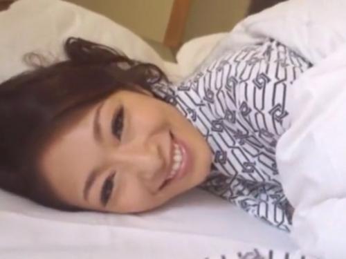 『もう一回…シタくなっちゃった…❤』不倫男と温泉旅へ行く欲求不満な巨乳アラサー美熟女が寝起きにセックスおねだり肉棒貪る…