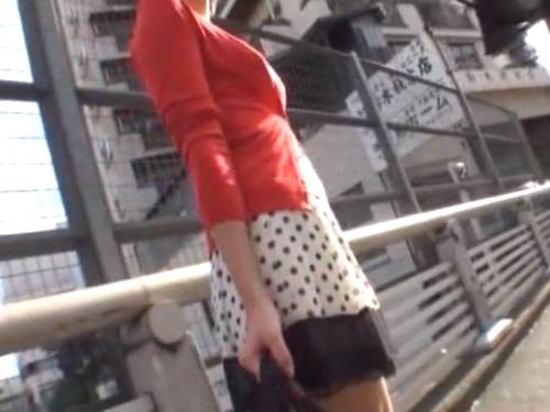 『えっ…無料ですか…？』街行く若妻ナンパしてお試しエステ連れ込み❤悪徳施術師がオイルマッサージで性感帯刺激して発情誘い…