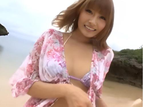 『外でエッチするの気持ちいいかな…❤』AVアイドルがプライベートビーチで褐色肌の美巨乳美ボディ晒して開放的な野外セックス