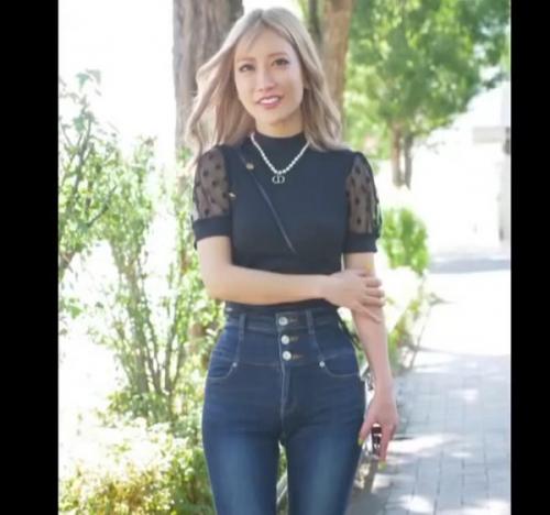 【美人妻 ナンパ】金髪ギャル系の美人妻が、へそピでイケイケだけど、セックスレスだったま◯こに、ガン突きされて、アヘ逝き…