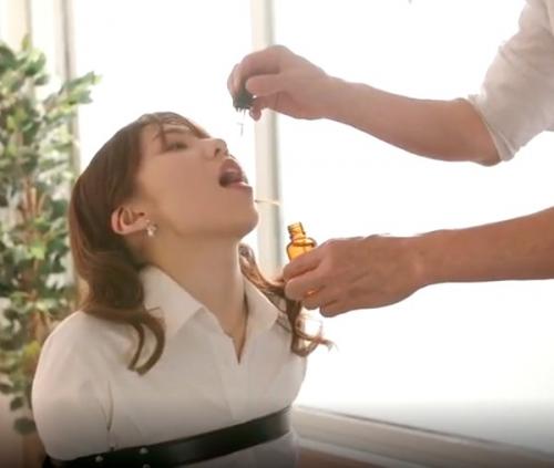 【山岸逢花】製薬会社の人妻ＯＬが、下衆なクズ上司に媚薬漬けにされて、全身クリトリス凌辱されえる卑劣なキメセクNTR…