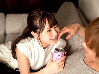 美少女彼女が大好きなイケメン彼氏と朝から一緒にイチャイチャし24時間ずっとラブラブな時間