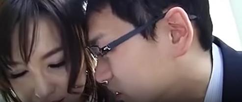 セックスレス夫挿入＋不倫fwv浮気セックス夫捨。