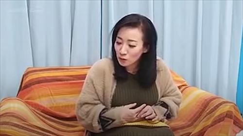 西口百貨、前で見た歳の優しい奥さま、若者のアビリティーにメロメロの熟女