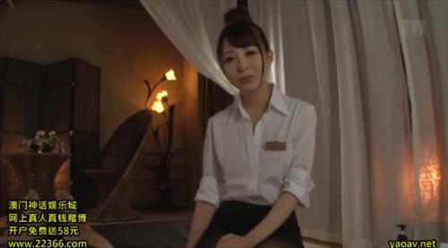 陽気な振る舞いでサービスするヤバい俺、いしょくしたい、痴女的なマッサージで攻められる。