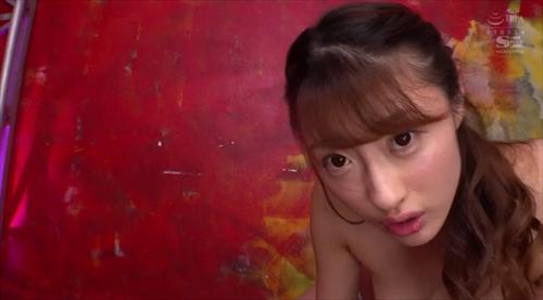 淫らな女性たちの肉体を互いにこすり合わせ、乱れた交尾で悶え狂う