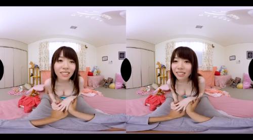 顔でずっと見つめるながらペニ、肌を明るくする