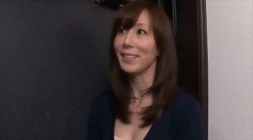 妻に抱かれてエキサイトする夫。娘の彼氏との背徳Hにエキサイトする妻...。不許可の寝取られ
