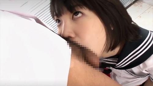 女性をなくす日から、不倫相手は若い女性を強制性交する。