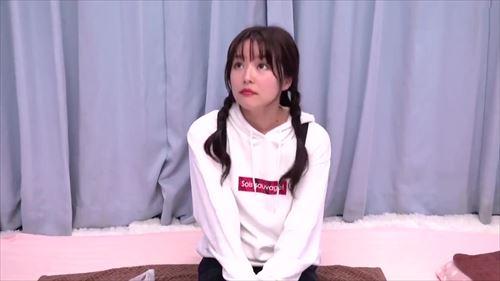 少女が交わり合う姿、キスと乳首を舐られ、お尻を突き出し、挿入される
