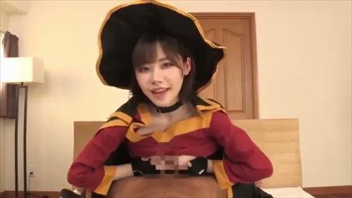 「大丈夫だよ、もっとエッチな事しようよ」って、俺のパンツ脱がせちゃって、あそこも触って。
