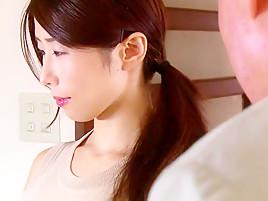 【篠田あゆみ】艶やか人妻熟女がおっさんに無理やり犯されて感じちゃう！