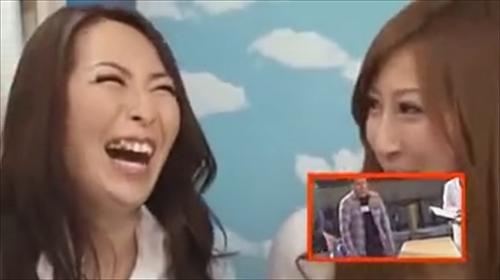 未経験者クンいらっしゃい業界を代表する艶女優たちが未経験者クンの初体験を奪う。