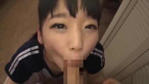 タマを空っぽにするために、真剣な再構築システムで近づいてくる女子学生たちの瞳と天使のような笑顔。
