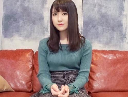 文学少女がＡＶ体験撮影！本屋の店員をしている「みうさん 23歳」はエロ経験の少ない女の子！