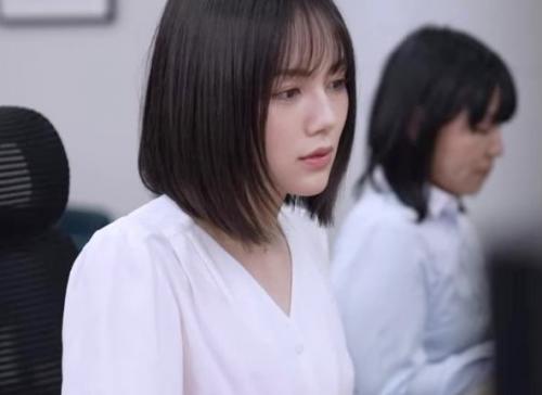 女性部下の誘惑ＮＴＲ！既婚者の男性上司にちょっかいを出す小悪魔ＯＬ、社内や出張先で逆ＮＴＲセックスに溺れる！