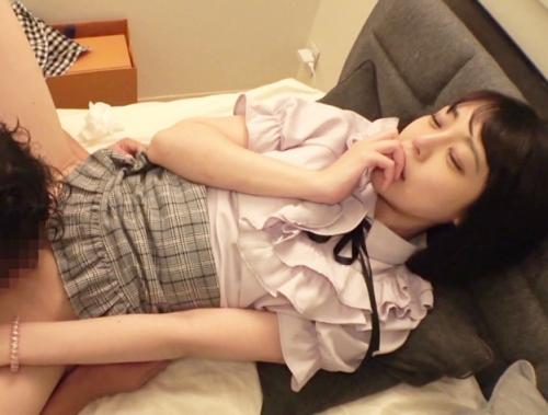 潮吹き＆中出し！相席居酒屋で意気投合した女の子が寝てしまったので、友達を呼んでなし崩し的にＳＥＸに持ち込み撮影開始！