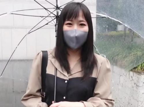 30代のエロい人妻さんがやって来た！「みつきさん 33歳」旦那さんは50代で完全にレスだそうです！