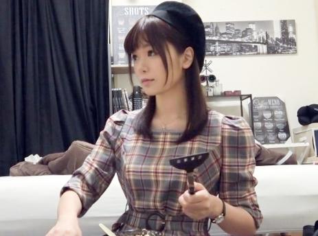 ヤリ部屋セックス隠し撮り！坂道系美少女の「のあちゃん 21歳 大学生」を部屋に連れ込む事に成功！